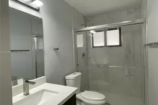 1370 NW 3rd St, Dania Beach, FL 33004 - Photo 13