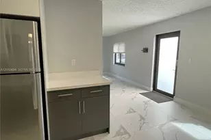 1370 NW 3rd St, Dania Beach, FL 33004 - Photo 7