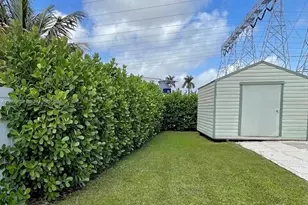 1370 NW 3rd St, Dania Beach, FL 33004 - Photo 31