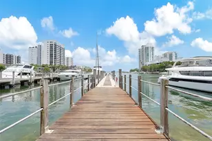 7900 Harbor Island Dr, North Bay Village, FL 33141 - Photo 11