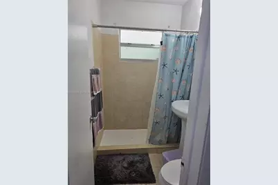 695 697 Curtiss Dr, Opa Locka, FL 33054 - Photo 29