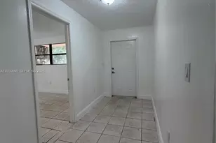 760 NE 131st St, North Miami, FL 33161 - Photo 11