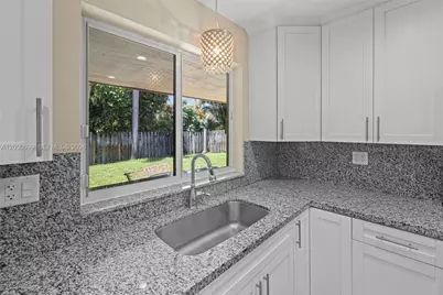 8431 Pasadena Blvd, Pembroke Pines, FL 33024 - Photo 9