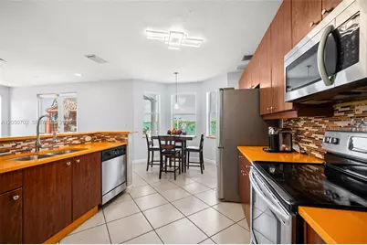 6504 SW 166th Ct, Miami, FL 33193 - Photo 9