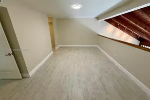 11250 NW 14th Ct, Pembroke Pines, FL 33026 - Photo 23