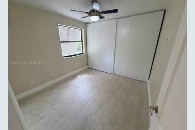11250 NW 14th Ct, Pembroke Pines, FL 33026 - Photo 17