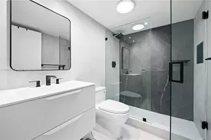 540 Brickell Key Dr, Miami, FL 33131 - Photo 11