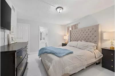 6195 W 18th Ave #G212, Hialeah, FL 33012 - Photo 9
