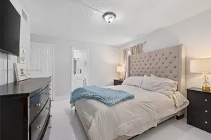 6195 W 18th Ave, Hialeah, FL 33012 - Photo 9