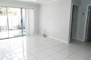 899 Crystal Lake Dr, Deerfield Beach, FL 33064 - Photo 7