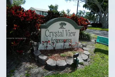 899 Crystal Lake Dr #899, Deerfield Beach, FL 33064 - Photo 3