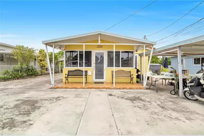 1052 NW 25th Ave, Miami, FL 33125 - Photo 23
