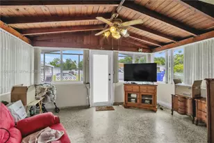 1052 NW 25th Ave, Miami, FL 33125 - Photo 25