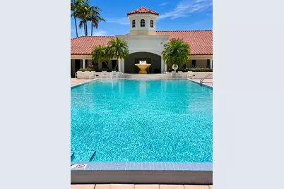 20000 E Country Club Dr #405, Aventura, FL 33180 - Photo 11