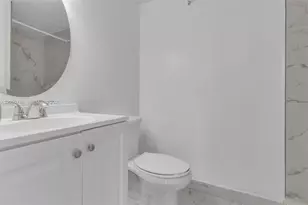 4715 NW 7th St, Miami, FL 33126 - Photo 13