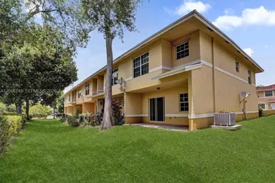 1363 Avon Ln, North Lauderdale, FL 33068 - Photo 39