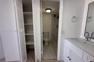 2025 NE 164th St, North Miami Beach, FL 33162 - Photo 39