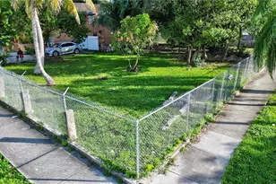 280 NW 33rd St, Miami, FL 33127 - Photo 9