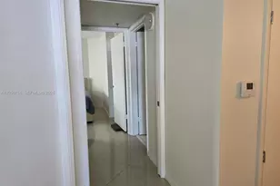 19999 E Country Club Dr, Aventura, FL 33180 - Photo 21