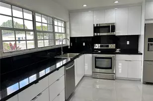 19522 NW 37th Ct, Miami Gardens, FL 33055 - Photo 5