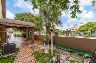 10873 NW 1st Ln, Miami, FL 33172 - Photo 25