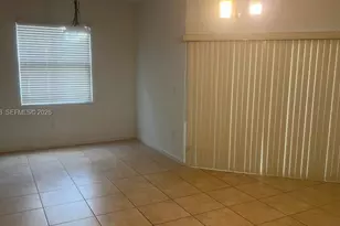 11401 NW 89th St, Doral, FL 33178 - Photo 9