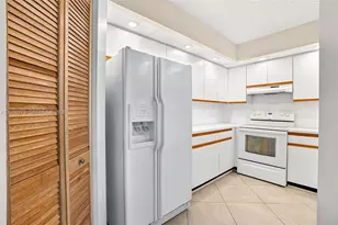 12701 SW 14th St, Pembroke Pines, FL 33027 - Photo 13