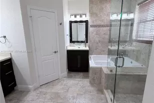 4617 NW 96th Ave, Doral, FL 33178 - Photo 17