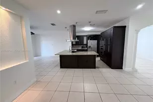 4617 NW 96th Ave, Doral, FL 33178 - Photo 11