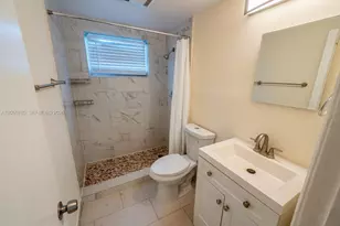 2633 NW 9th Ave, Wilton Manors, FL 33311 - Photo 3