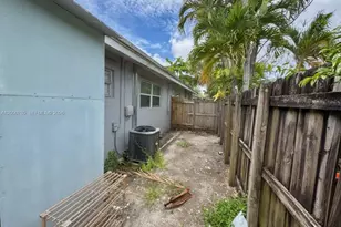2633 NW 9th Ave, Wilton Manors, FL 33311 - Photo 9