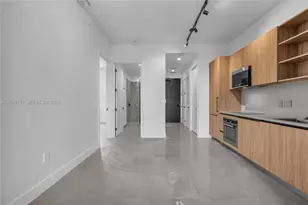91 NW 27th St, Miami, FL 33127 - Photo 13