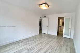 9360 Fontainebleau Blvd, Miami, FL 33172 - Photo 7