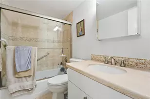 1205 Mariposa Ave, Coral Gables, FL 33146 - Photo 17