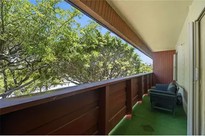 1205 Mariposa Ave #403, Coral Gables, FL 33146 - Photo 9