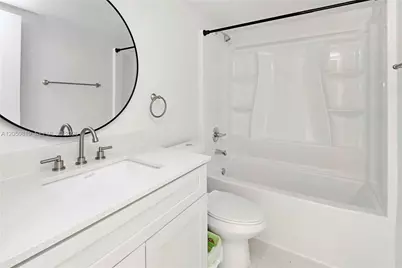 2530 W 67th Pl #11-29, Hialeah, FL 33016 - Photo 13