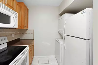2530 W 67th Pl #11-29, Hialeah, FL 33016 - Photo 7