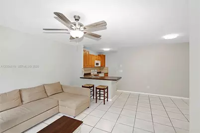 2530 W 67th Pl #11-29, Hialeah, FL 33016 - Photo 3