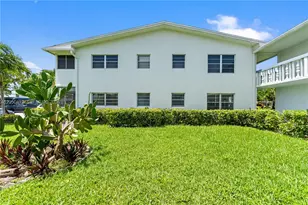 213 N Oakridge N, Deerfield Beach, FL 33442 - Photo 15