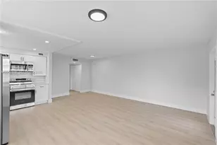 213 N Oakridge N, Deerfield Beach, FL 33442 - Photo 3