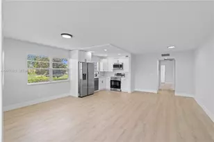 213 N Oakridge N, Deerfield Beach, FL 33442 - Photo 3