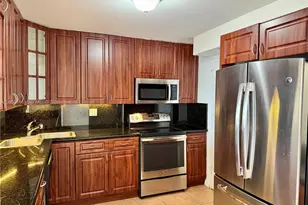 2780 NE 183rd St, Aventura, FL 33160 - Photo 7