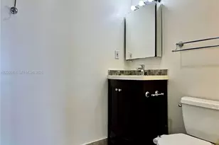 2780 NE 183rd St, Aventura, FL 33160 - Photo 27