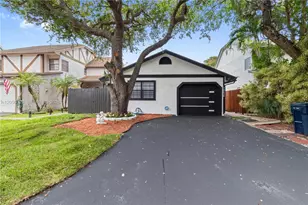 10626 SW 148th Ave Dr, Miami, FL 33196 - Photo 1