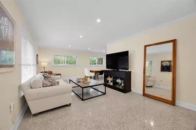 8141 SW 62nd Ct, Miami, FL 33143 - Photo 11