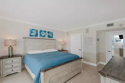 8855 Collins Ave #8J, Surfside, FL 33154 - Photo 17