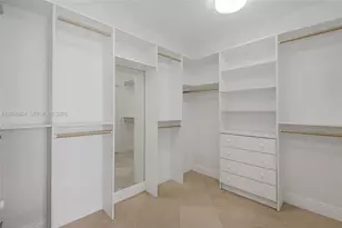8855 Collins Ave, Surfside, FL 33154 - Photo 21