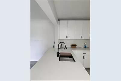 8000 Fairview Dr #301, Tamarac, FL 33321 - Photo 3