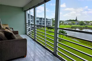 3076 E Exeter E, Boca Raton, FL 33434 - Photo 17