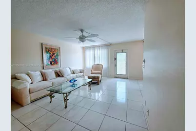 3076 E Exeter E #3076, Boca Raton, FL 33434 - Photo 9